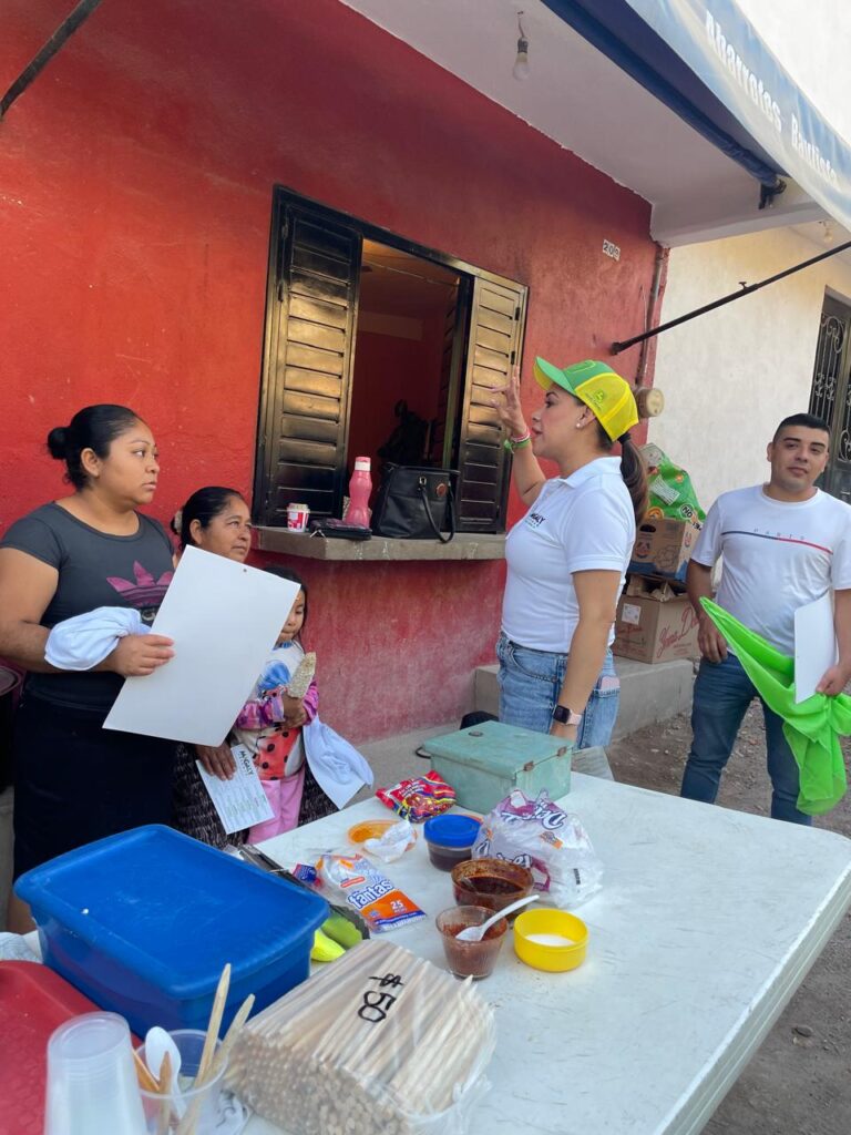 Magaly Fregoso: Ganando Corazones en la Colonia Bugambilias
