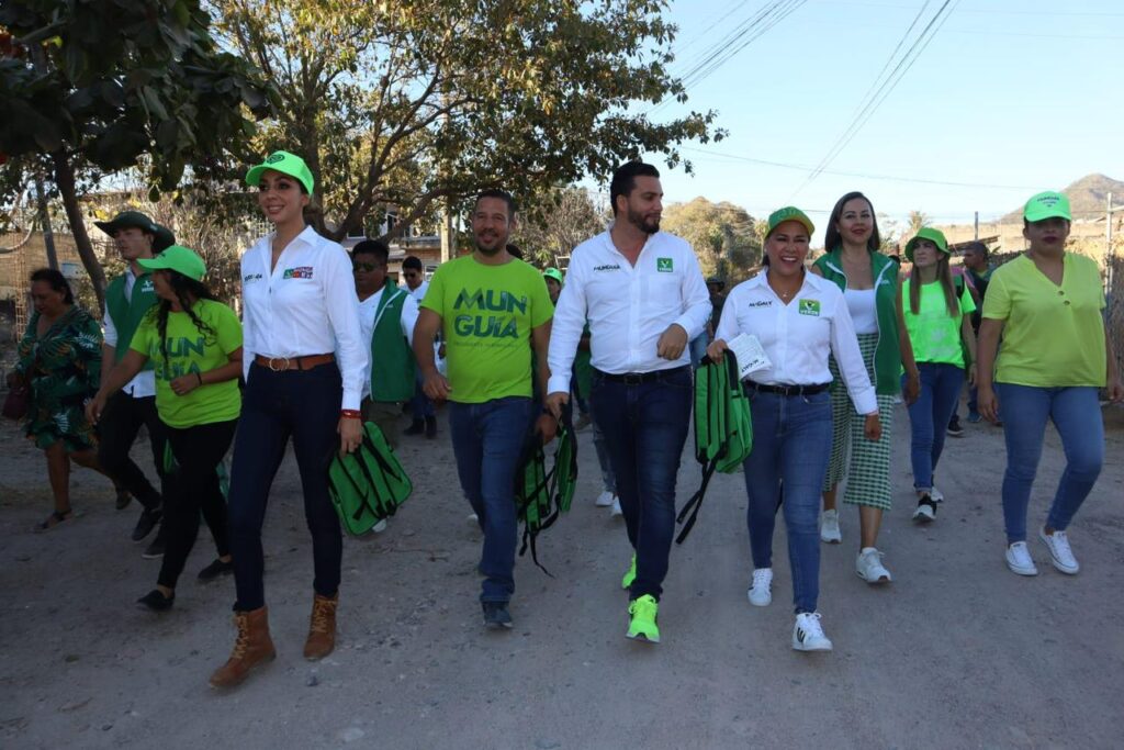 Caminata Verde: Un Trayecto de Aceptación y Compromiso en las Colonias Cristóbal Colón e Independencia