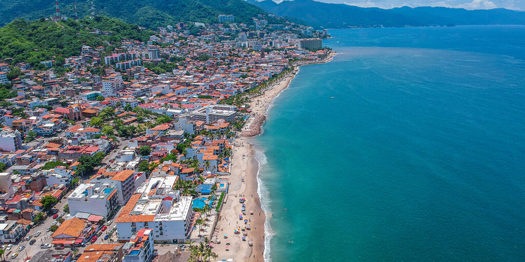Balance Positivo para Puerto Vallarta durante el Primer Cuatrimestre del Año