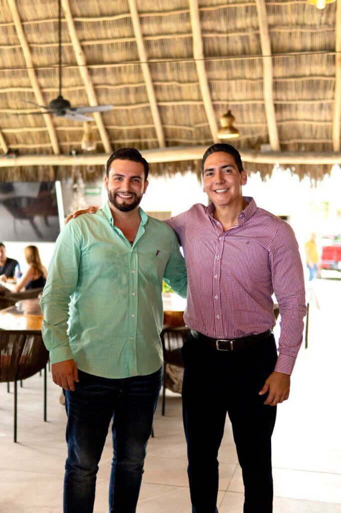 Primer Encuentro entre Luis Munguía y Héctor Santana