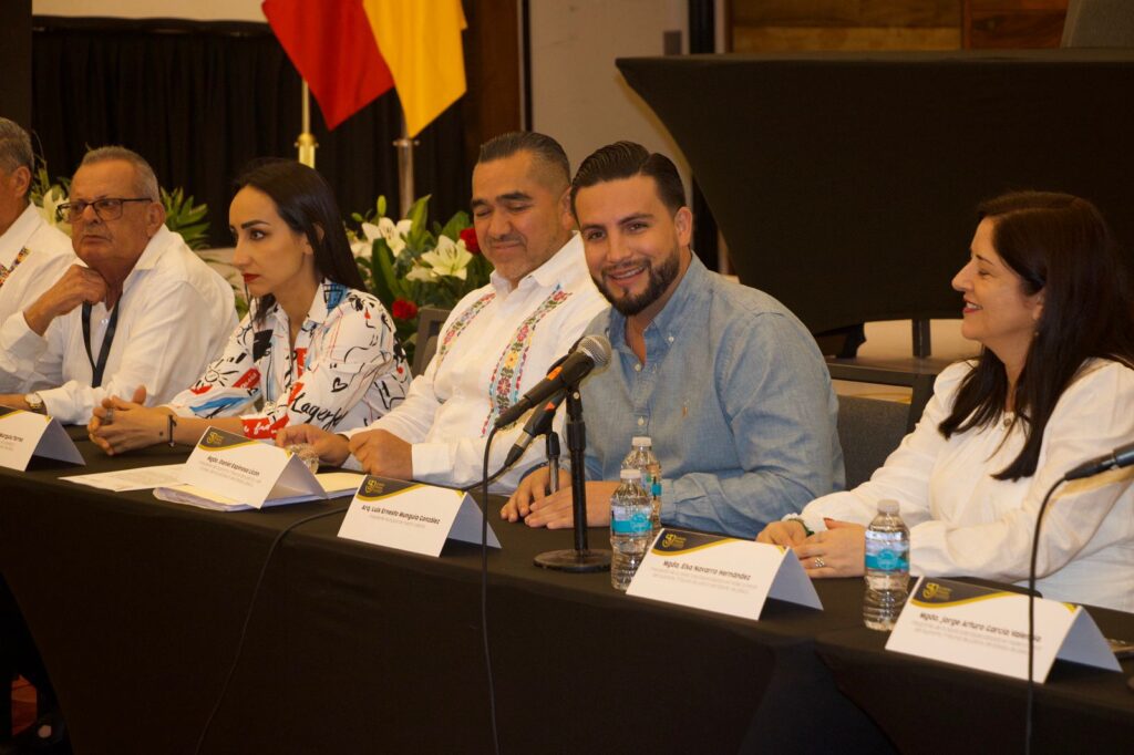 Firma Munguía convenio de colaboración tecnológica con el STJJ