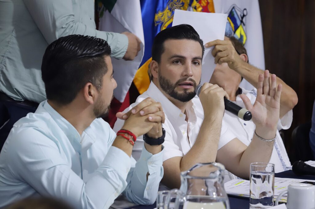 Se suma Munguía a “Listo Jalisco” para la entrega de útiles escolares