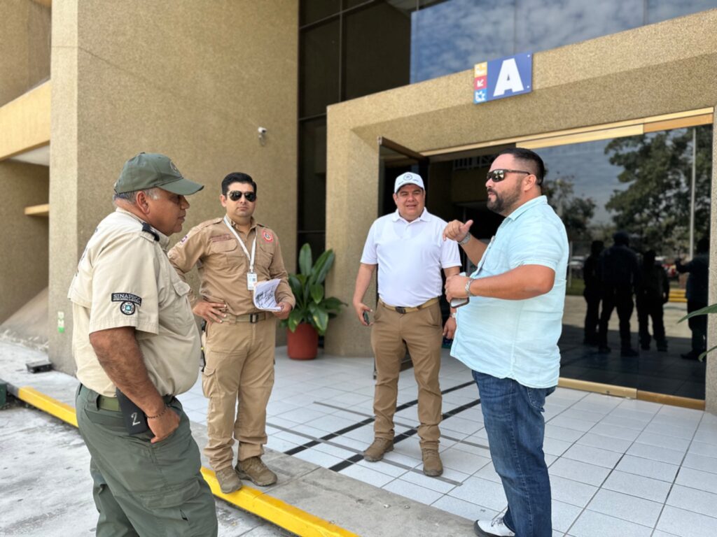 Realiza PC y Bomberos recorridos en refugios temporales para próxima temporada de lluvias