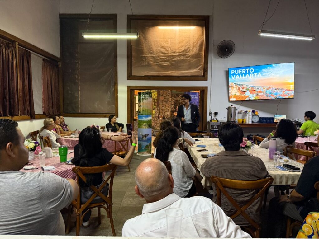 Puerto Vallarta capacita a Agentes de Viajes en Chihuahua