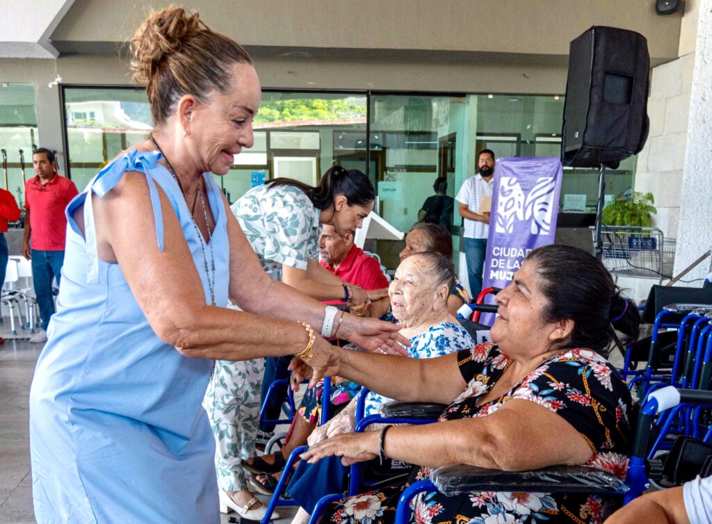Beneficia Alas de Águila a programa de atención a la discapacidad de DIF