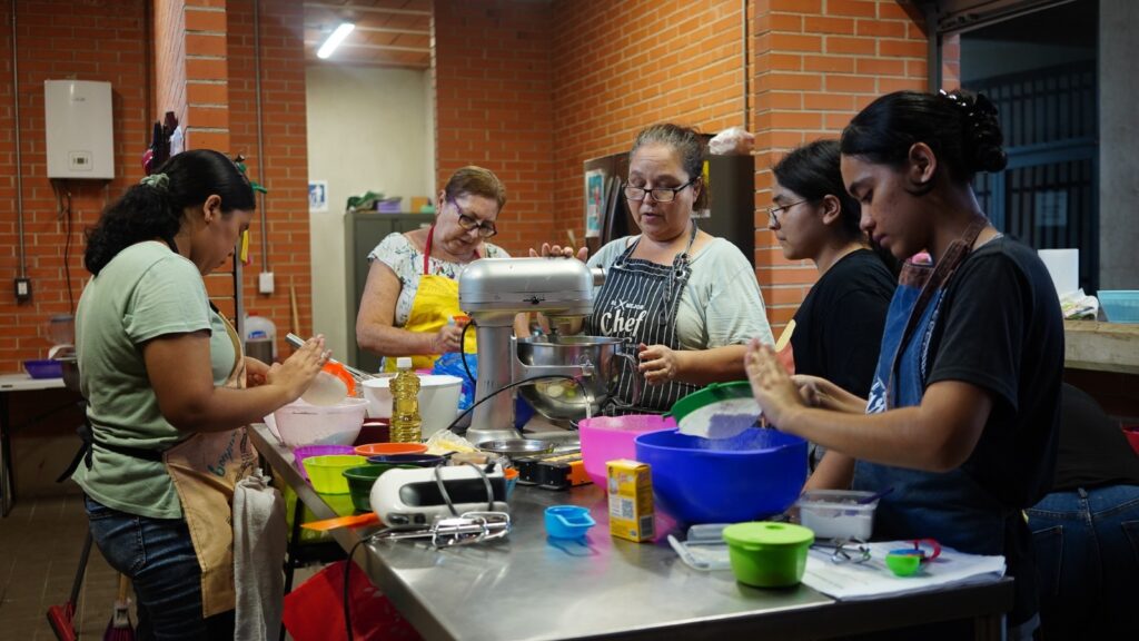 Descubre el talento local en la muestra de Centros Culturales