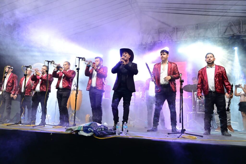 Las fiestas patronales de Ixtapa, un éxito total