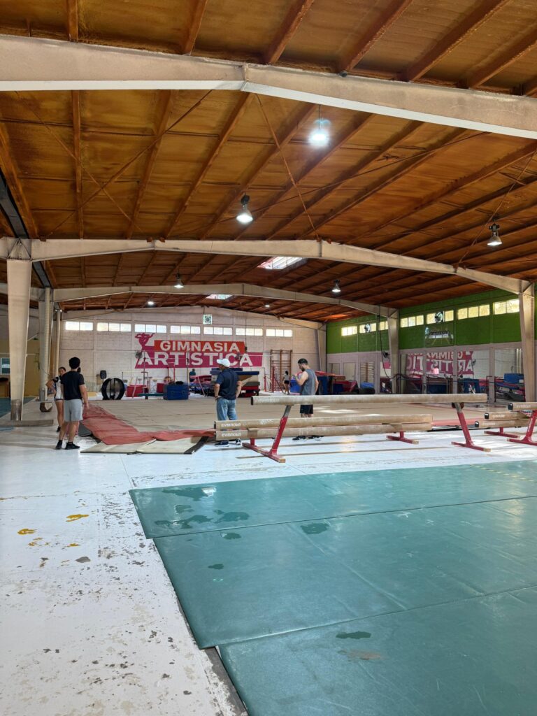 El Polideportivo de la Bobadilla, listo para recibir a los atletas tras las lluvias