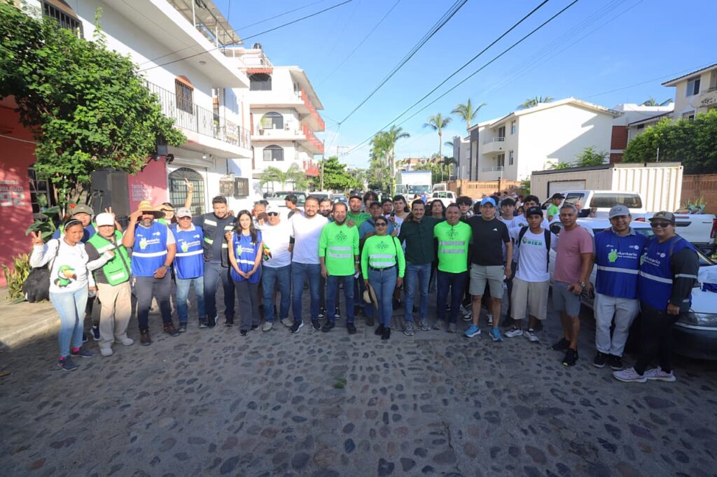 Mi Colonia Renace transformó Versalles con jornada de limpieza