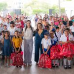 Beneficia DIF a estudiantes con el programa “Becas Padrino”