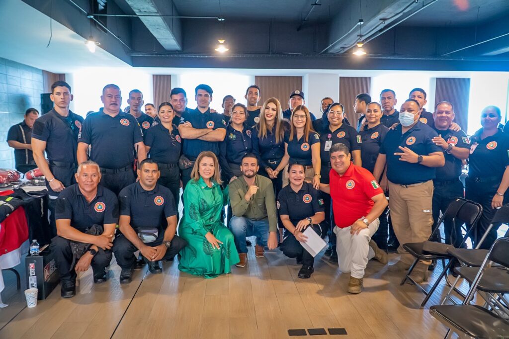 Gobierno de Luis Munguía reconoce a Protección Civil y Bomberos con histórico ascenso