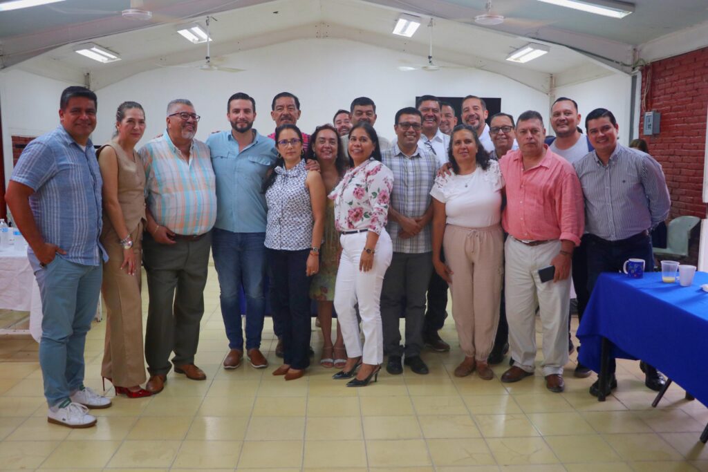A un año de gobierno, Luis Munguía es reconocido por su apoyo a la educación