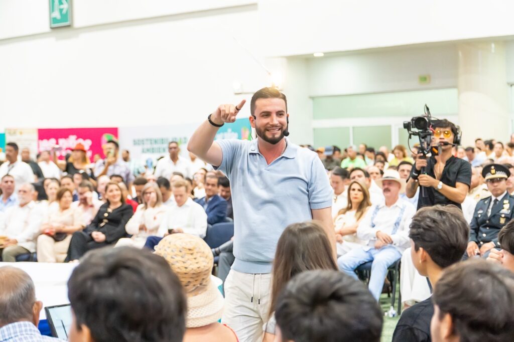 En Vallarta la niñez va ganando: Luis Munguía