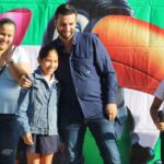 Munguía entrega tablets y anuncia obras en escuela Cuauhtémoc de la colonia San Esteban