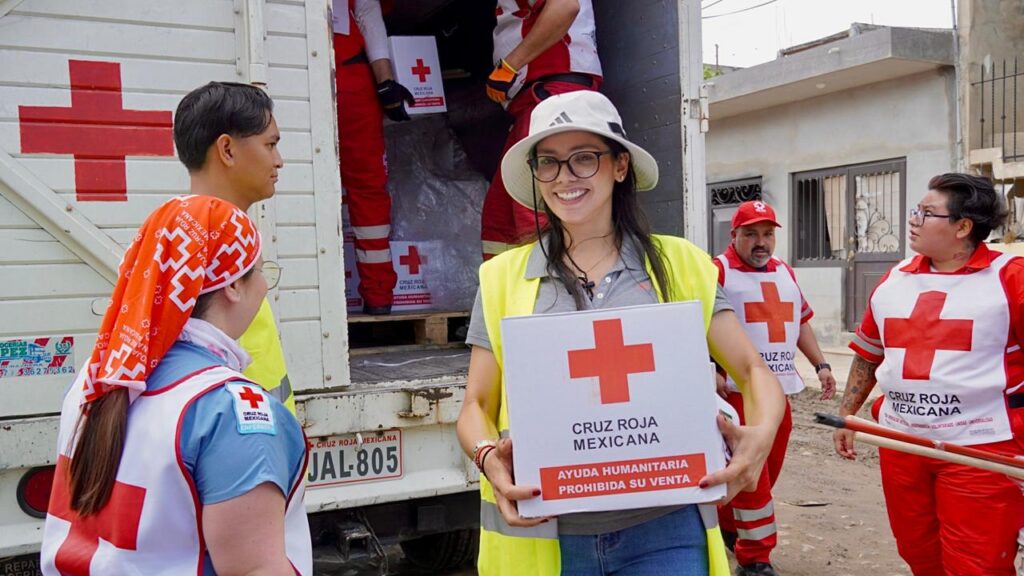 Unen esfuerzos DIF Vallarta, Jalisco y Cruz Roja en atención a damnificados