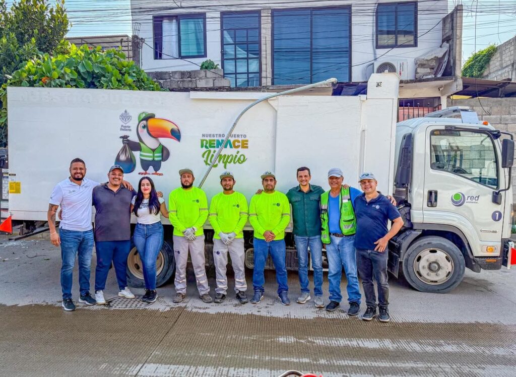 Avanza “Mi Colonia Renace” con acciones de limpieza y descacharrización