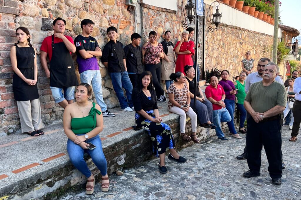 Puerto Vallarta evacúa con éxito en simulacro de tsunami