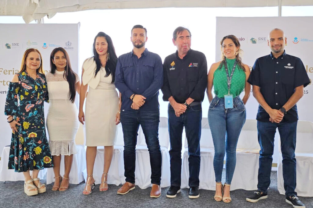 Inaugura Munguía segunda Feria del Empleo en Vallarta