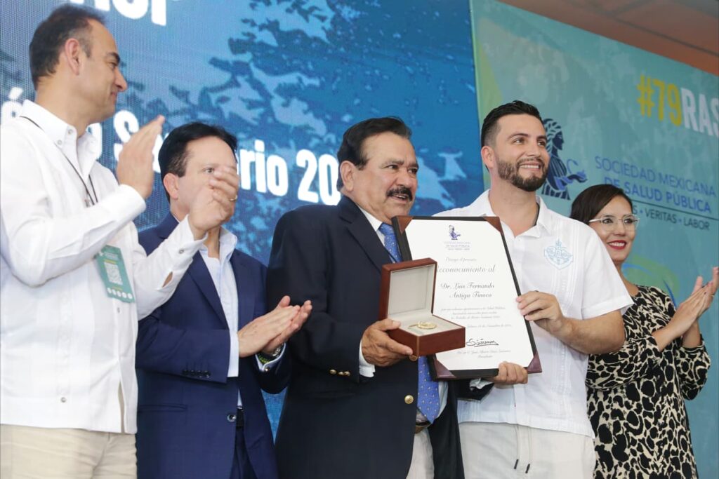 Encuentro médico en Vallarta reúne a más de 500 doctores de diferentes especialidades