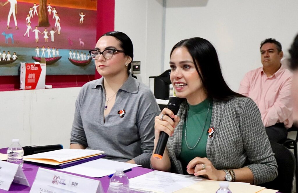 Patronato de DIF respalda logros de la presidenta Claudia Peña a un año de gobierno