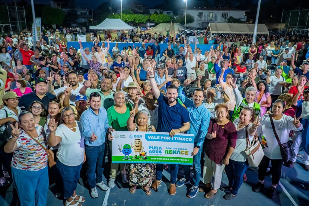 Tras la sexta entrega en La Floresta  300 hogares más ya cuentan con un tinaco gratuito