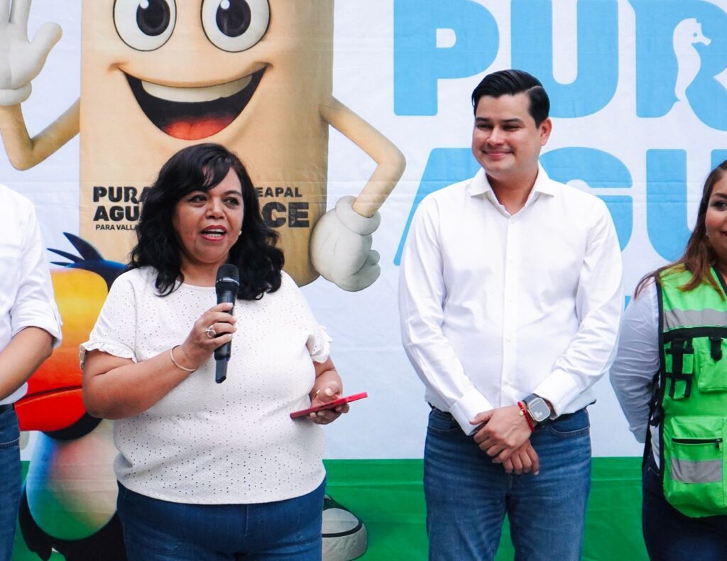 SEAPAL lleva regalo adelantado de Navidad a familias de San Miguel