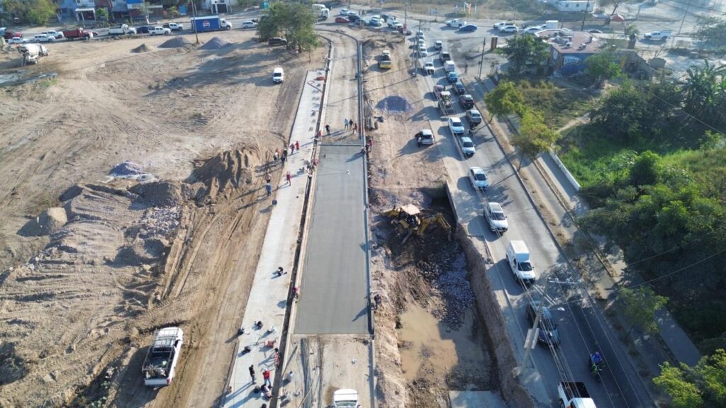 Avanza obra en avenida México; beneficiará a miles de estudiantes y automovilistas