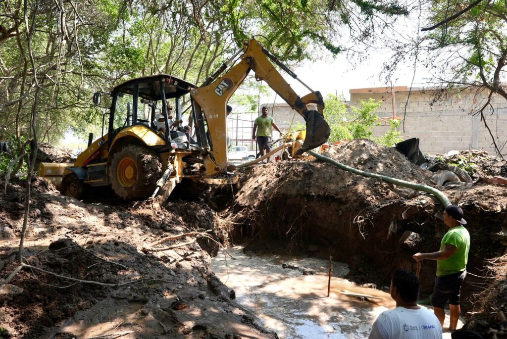 En proceso trabajos para reparar línea principal que abastece a la zona norte de la ciudad