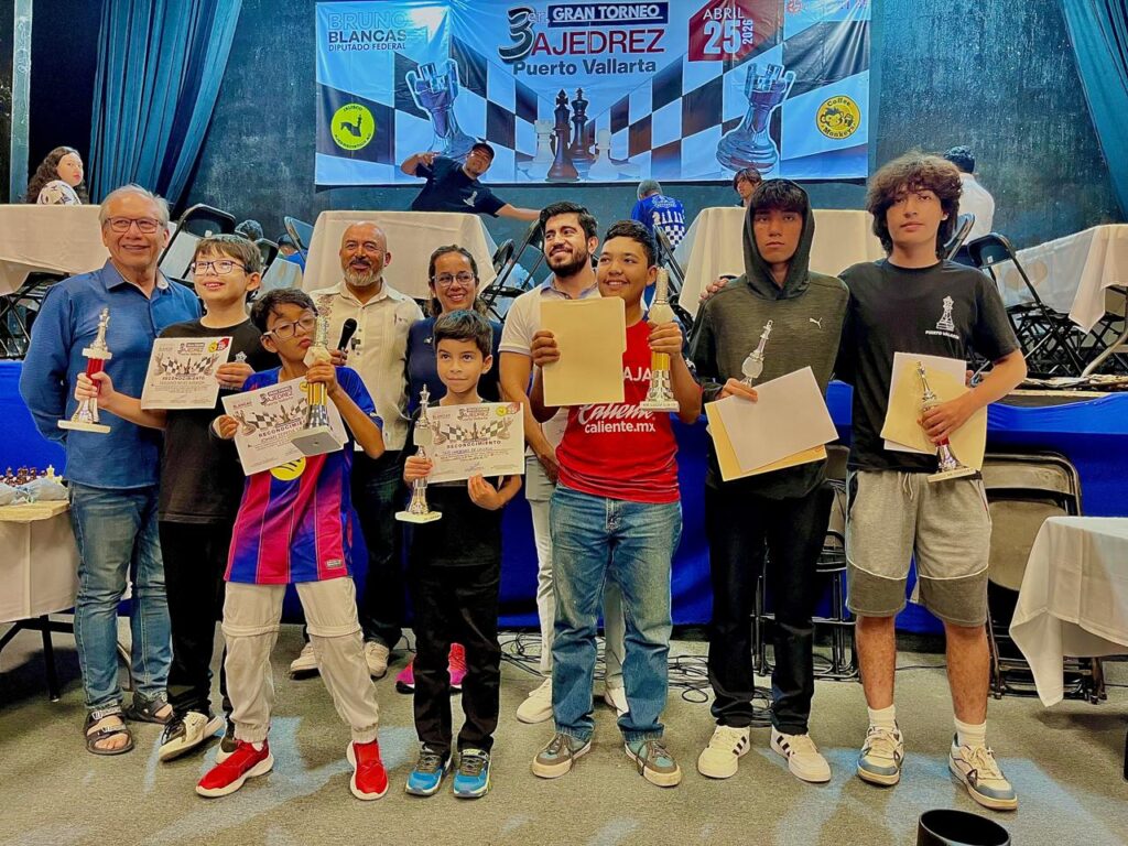 Más de 100 mentes brillantes se reúnen en el Tercer Gran Torneo de Ajedrez en Puerto Vallarta