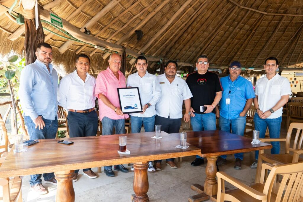 Reconoce SEAPAL al hotel Las Palmas por manejo responsable de grasas