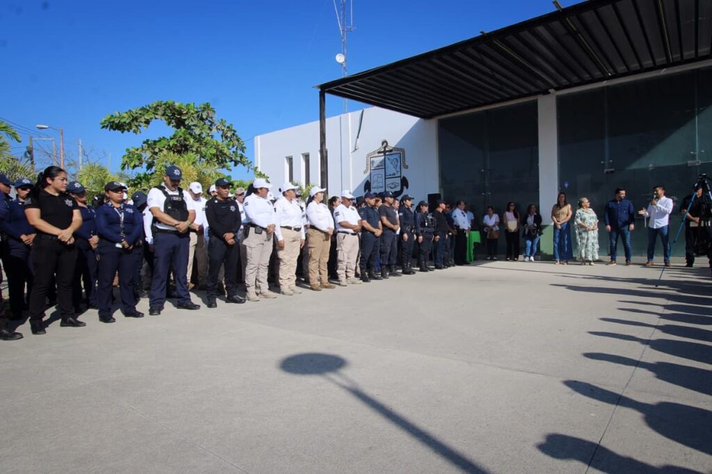Reforzará el Arq. Munguía a Seguridad Pública con 35 patrullas, equipamiento y uniformes