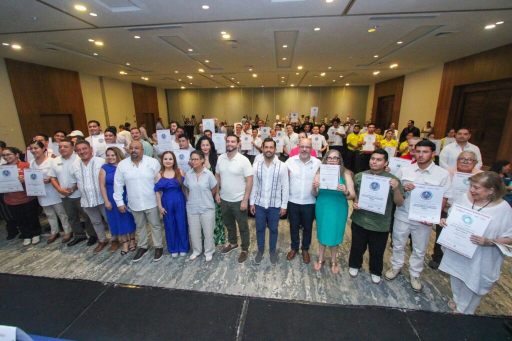 Vallarta refuerza su calidad turística con la entrega de distintivos “H”