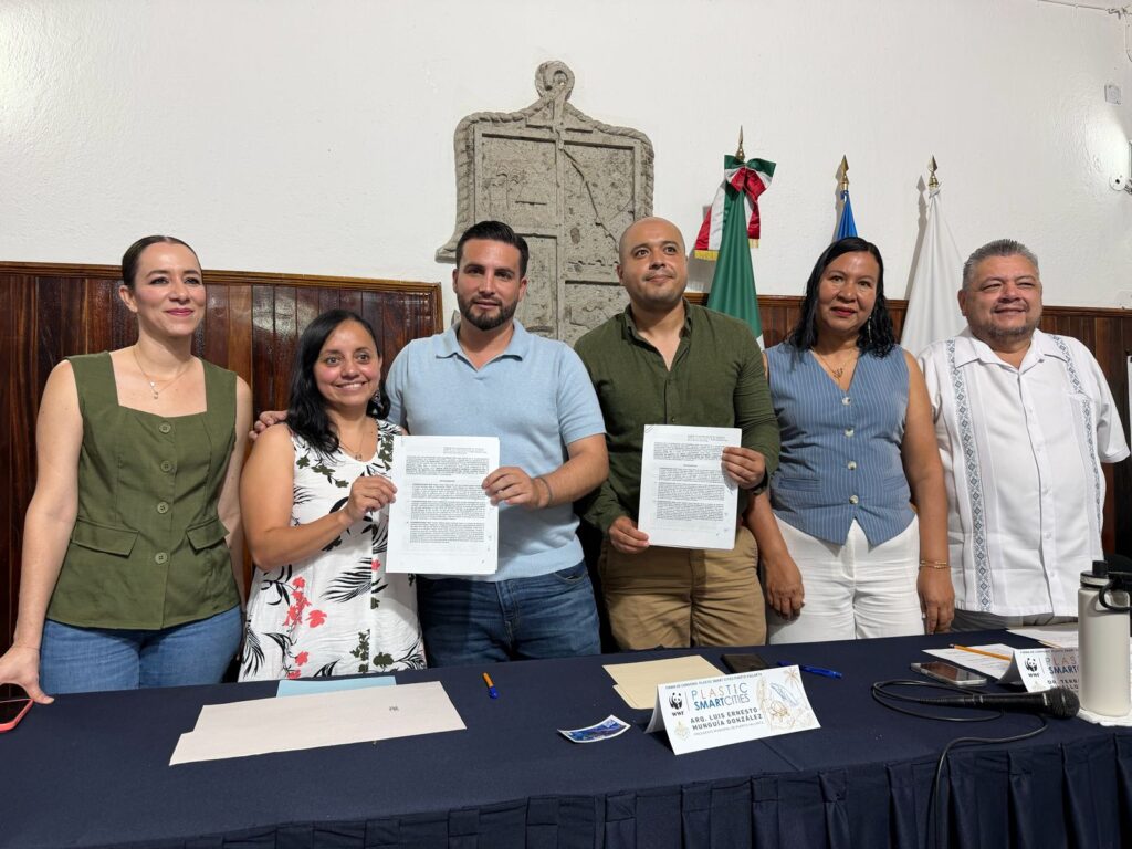 Firma Arq. Luis Munguía alianza con Plastic Smart Cities