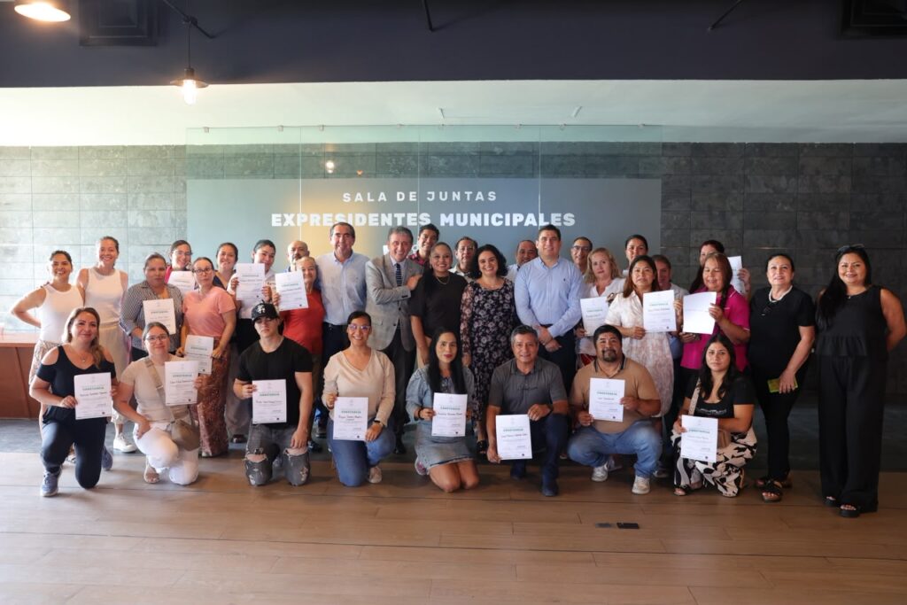Imparten taller “Finanzas e Inteligencia Artificial (IA)”