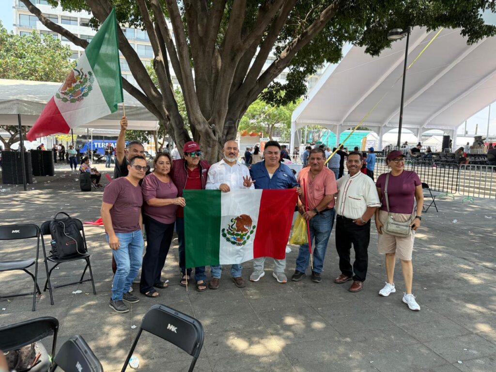 “Jalisco se suma al respaldo nacional a Claudia Sheinbaum; más de 35 mil asisten a informe de avances de la 4T”.