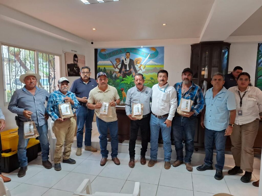 Gobierno Municipal protege a ganaderos del gusano barrenador