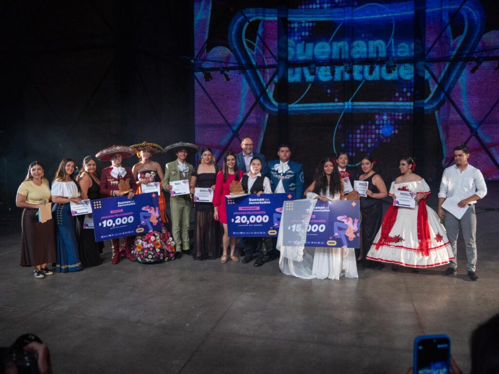 El Vallartense Ángelo Covarrubias conquistó el primer lugar estatal de “Suenan las Juventudes”