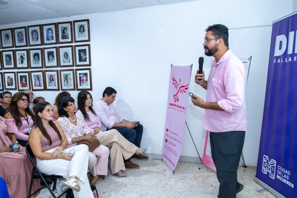 DIF Vallarta promueve la prevención del cáncer de mama y el acompañamiento emocional