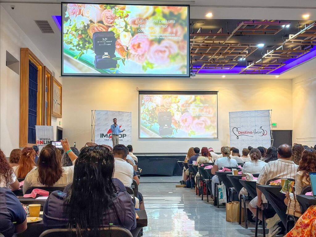 Puerto Vallarta enamora a agentes del segmento de romance