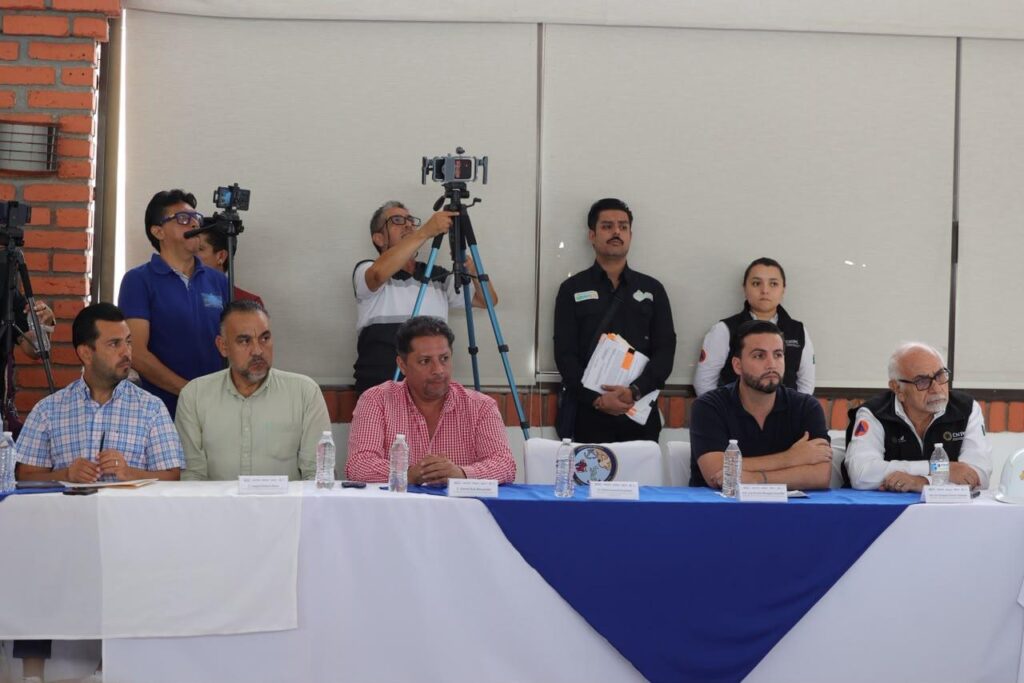 Refuerzan coordinación y medidas preventivas ante el huracán Simon