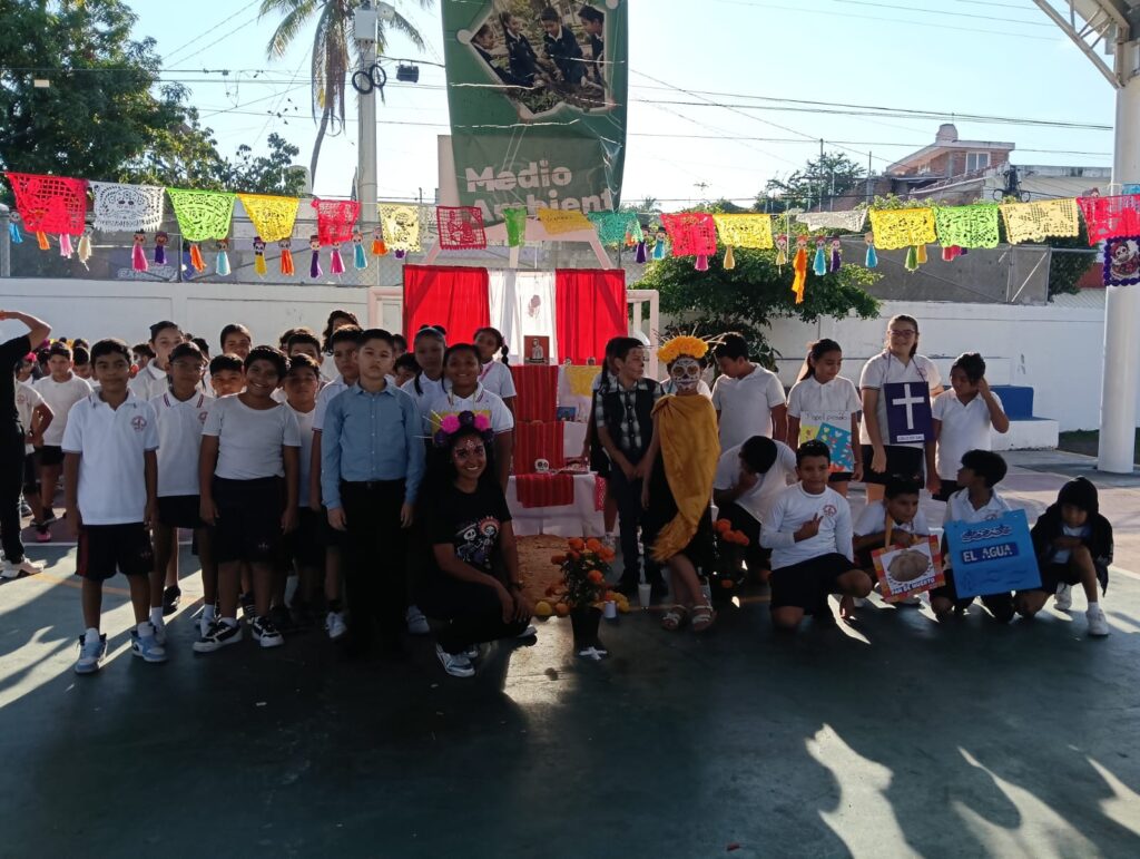 Entre catrinas, flores y tradiciones, celebran el Día de Muertos en las escuelas vallartenses
