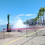 Mantienen restricciones en el Malecón por oleaje elevado y bandera roja